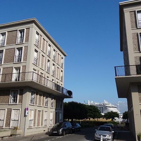 Le Perret Apartment เลออาฟร์ ภายนอก รูปภาพ