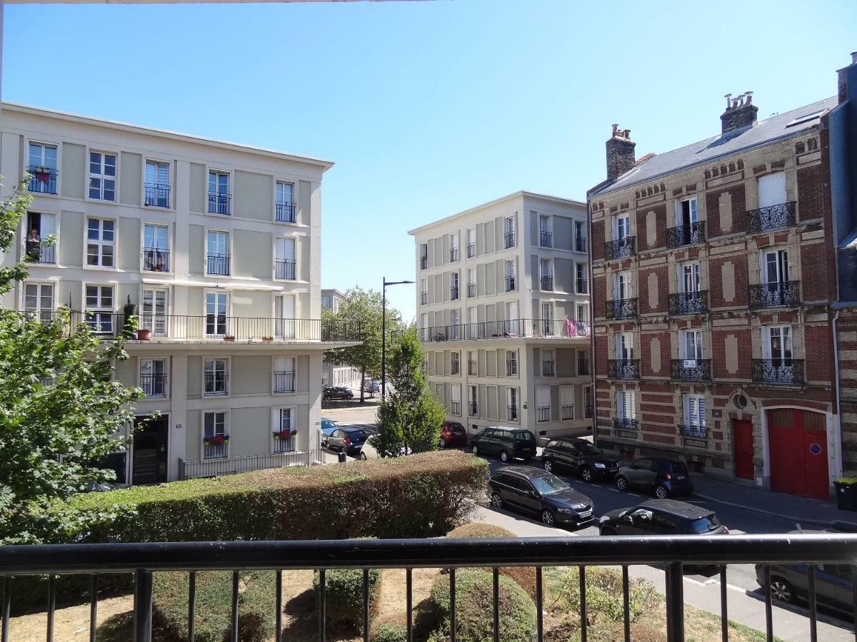 Le Perret Apartment เลออาฟร์ ภายนอก รูปภาพ