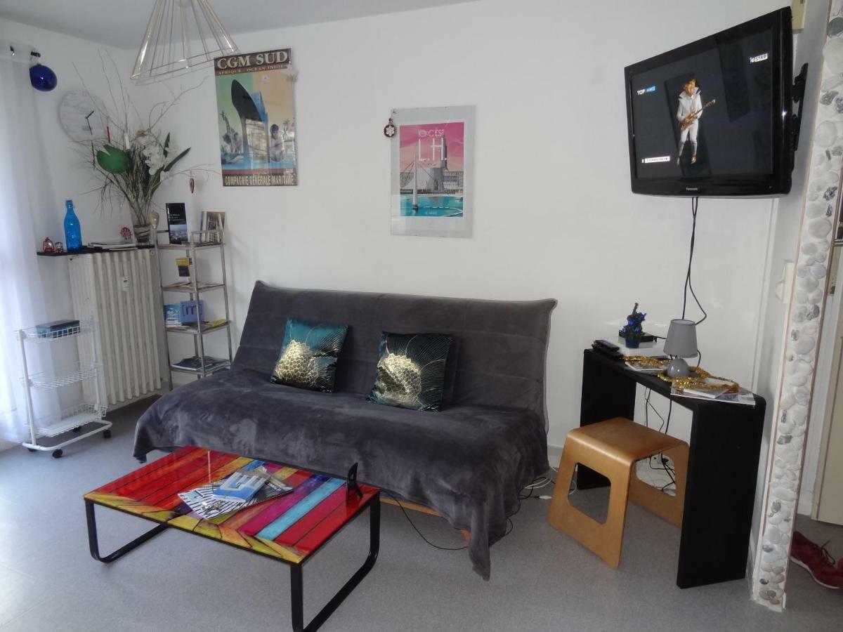 Le Perret Apartment เลออาฟร์ ภายนอก รูปภาพ